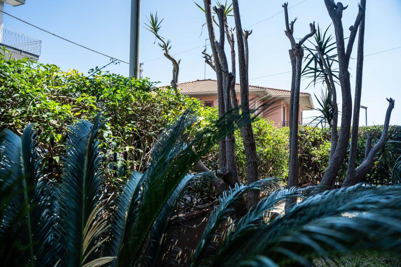 Villa Acquamarina Luxury House à Aci Castello Extérieur photo